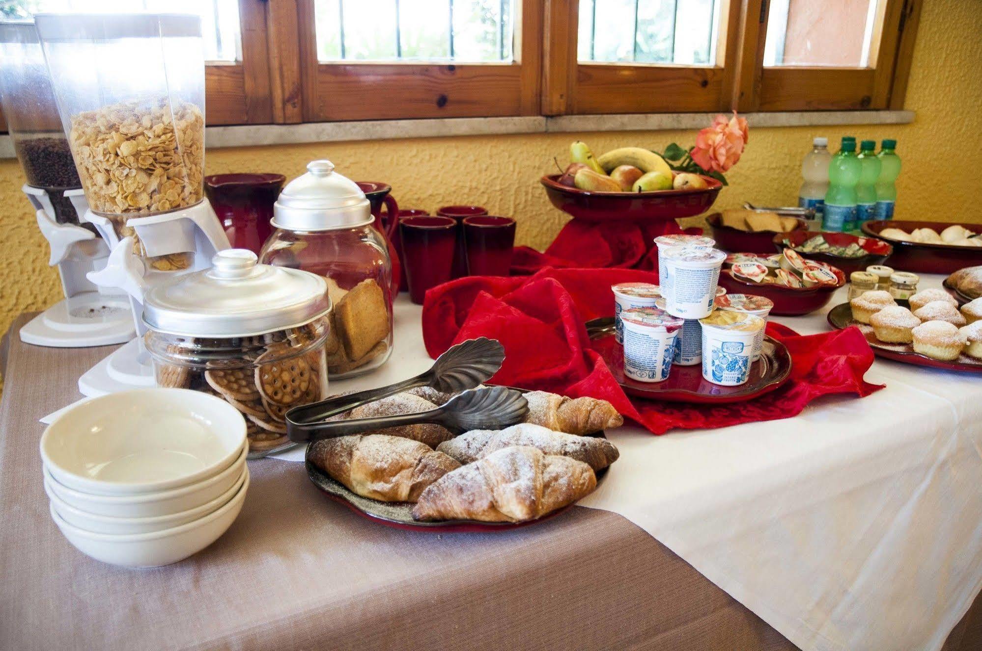 פראסקאטי Hotel Villa Maria Luigia מראה חיצוני תמונה